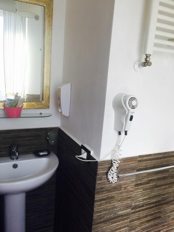 Mondello Room מראה חיצוני תמונה